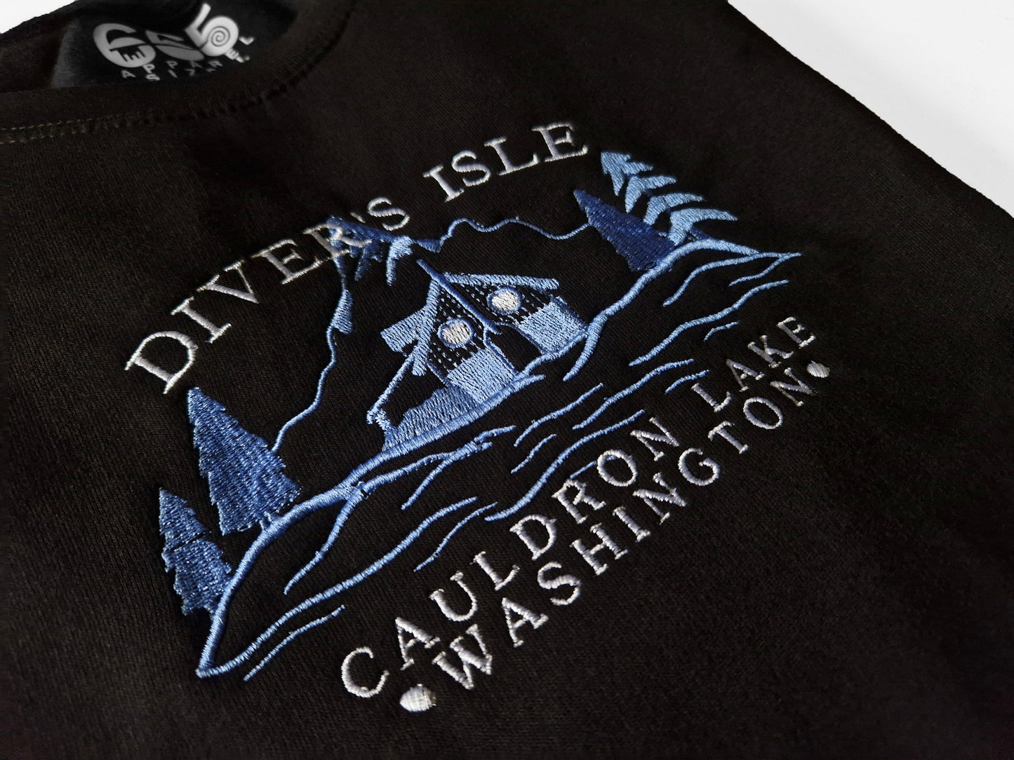 Diver's Isle Embroidered Sweatshirt/Hoodie