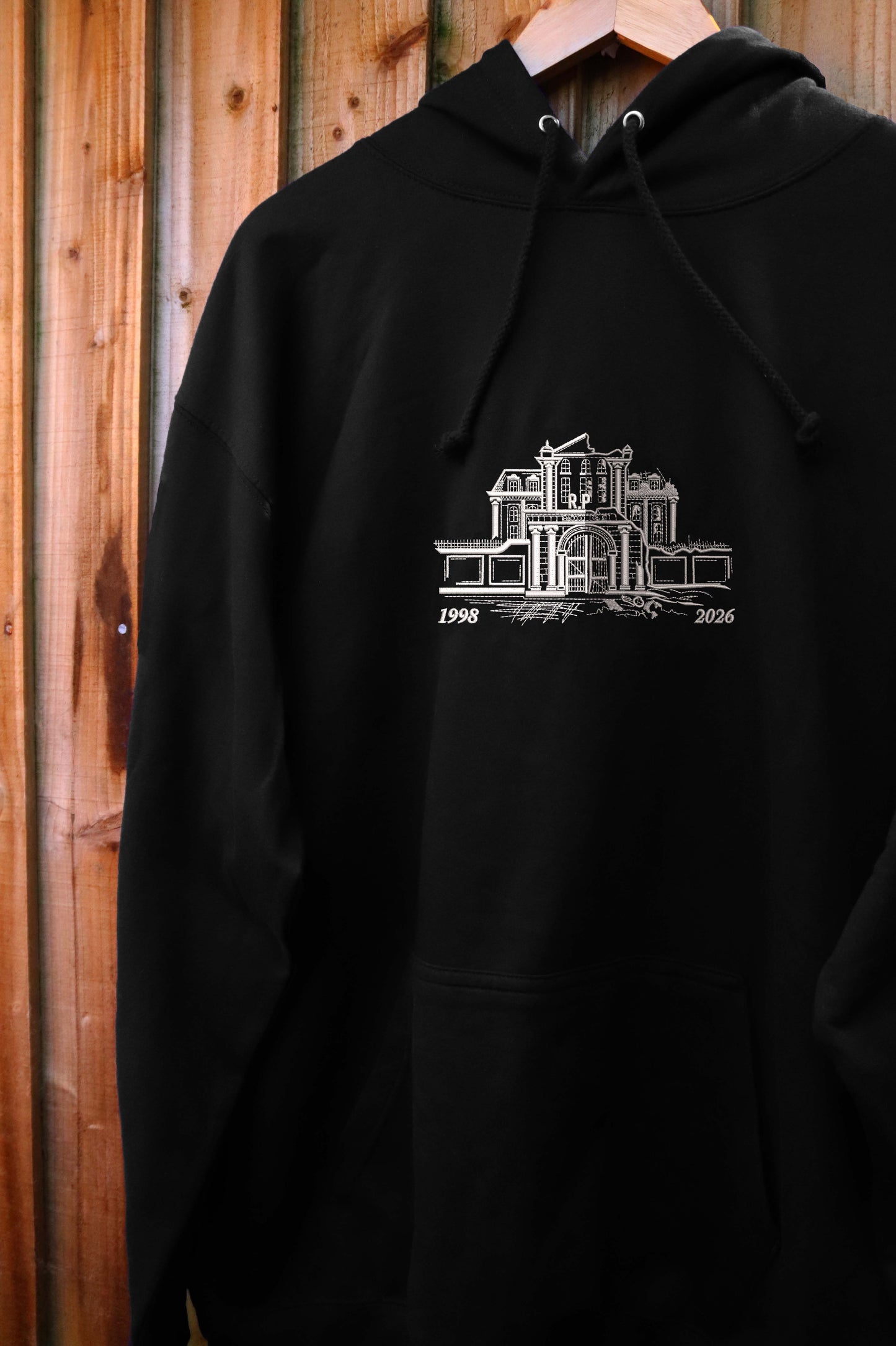 Memories Embroidered Sweatshirt/Hoodie